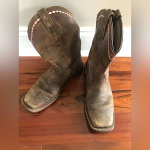Ariat boots size 8B